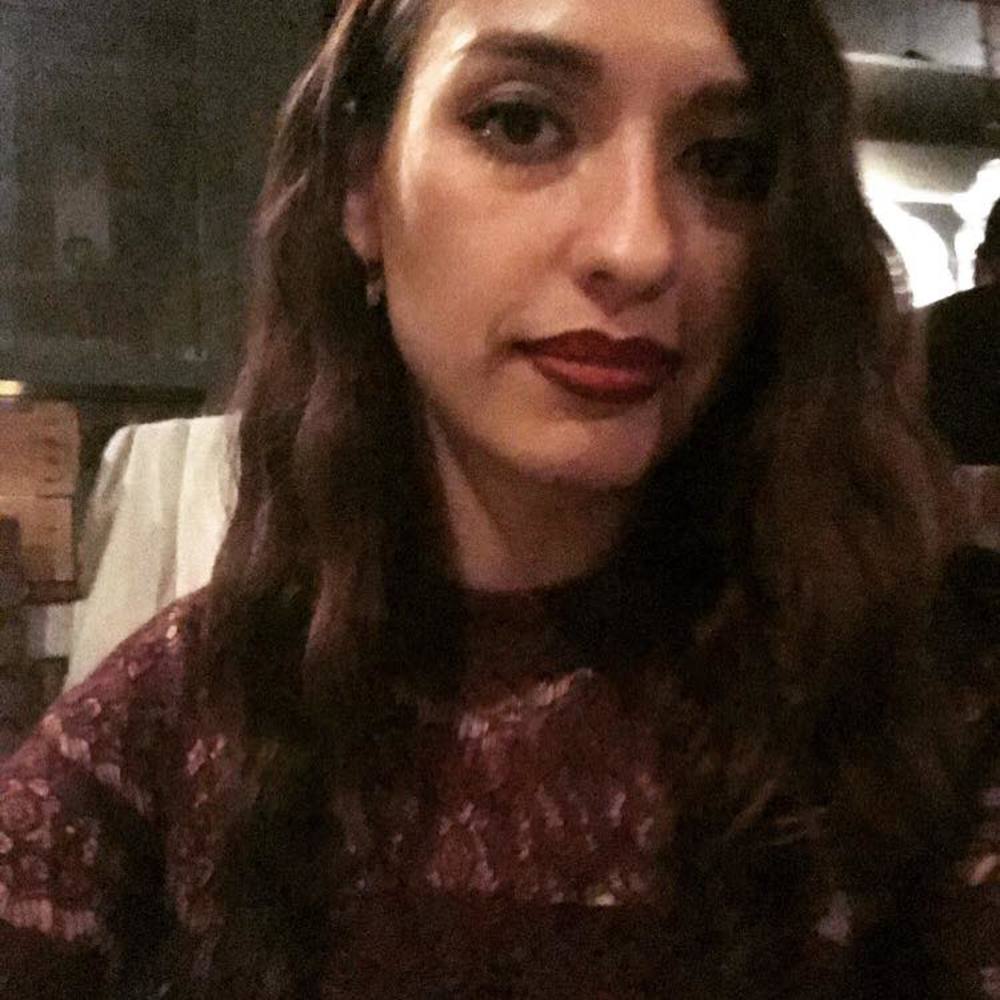 Meet your Posher, Lena